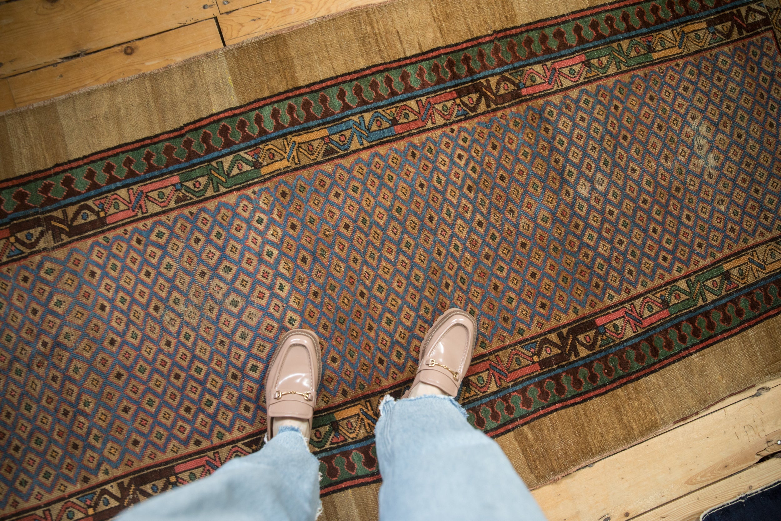 Antique Serab Rug Runner // ONH Item: ct001737, Image 1