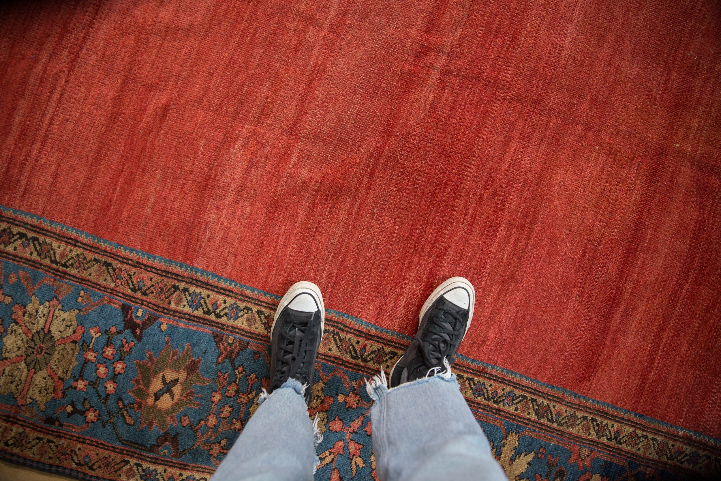 Antique Sultanabad Carpet // ONH Item: ct001751, Image 1