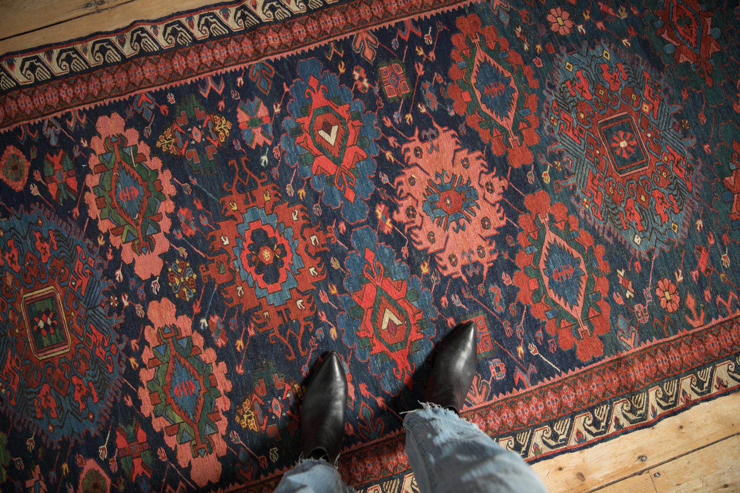 4x9 Antique Soumac Design Rug Runner // ONH Item ct001836, Image 1