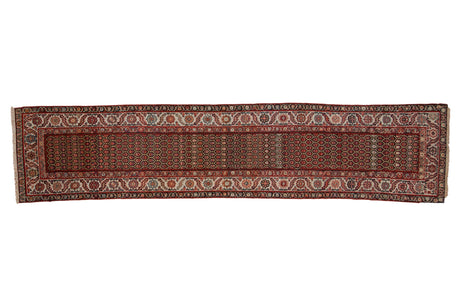 Vintage Malayer Rug Runner // ONH Item: ee004766