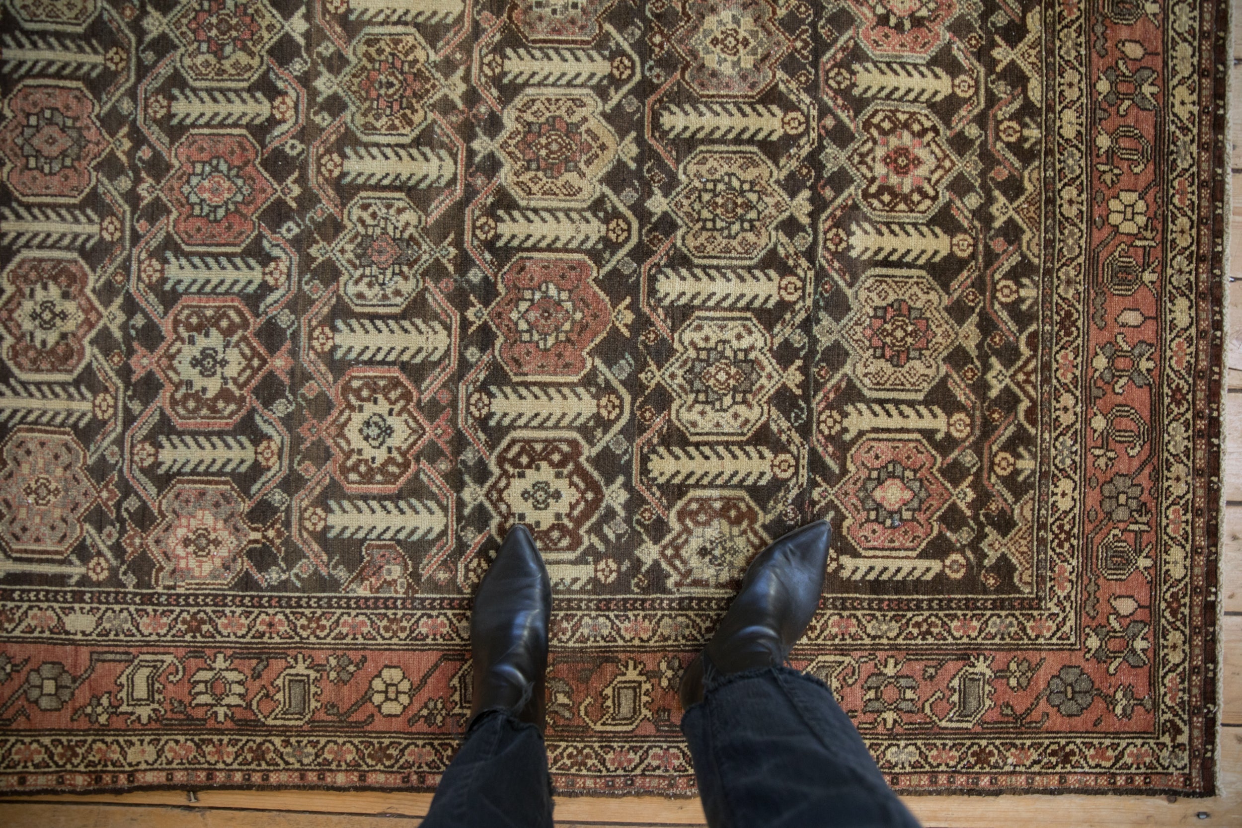 Vintage Distressed Hamadan Rug // ONH Item: ee004771, Image 1