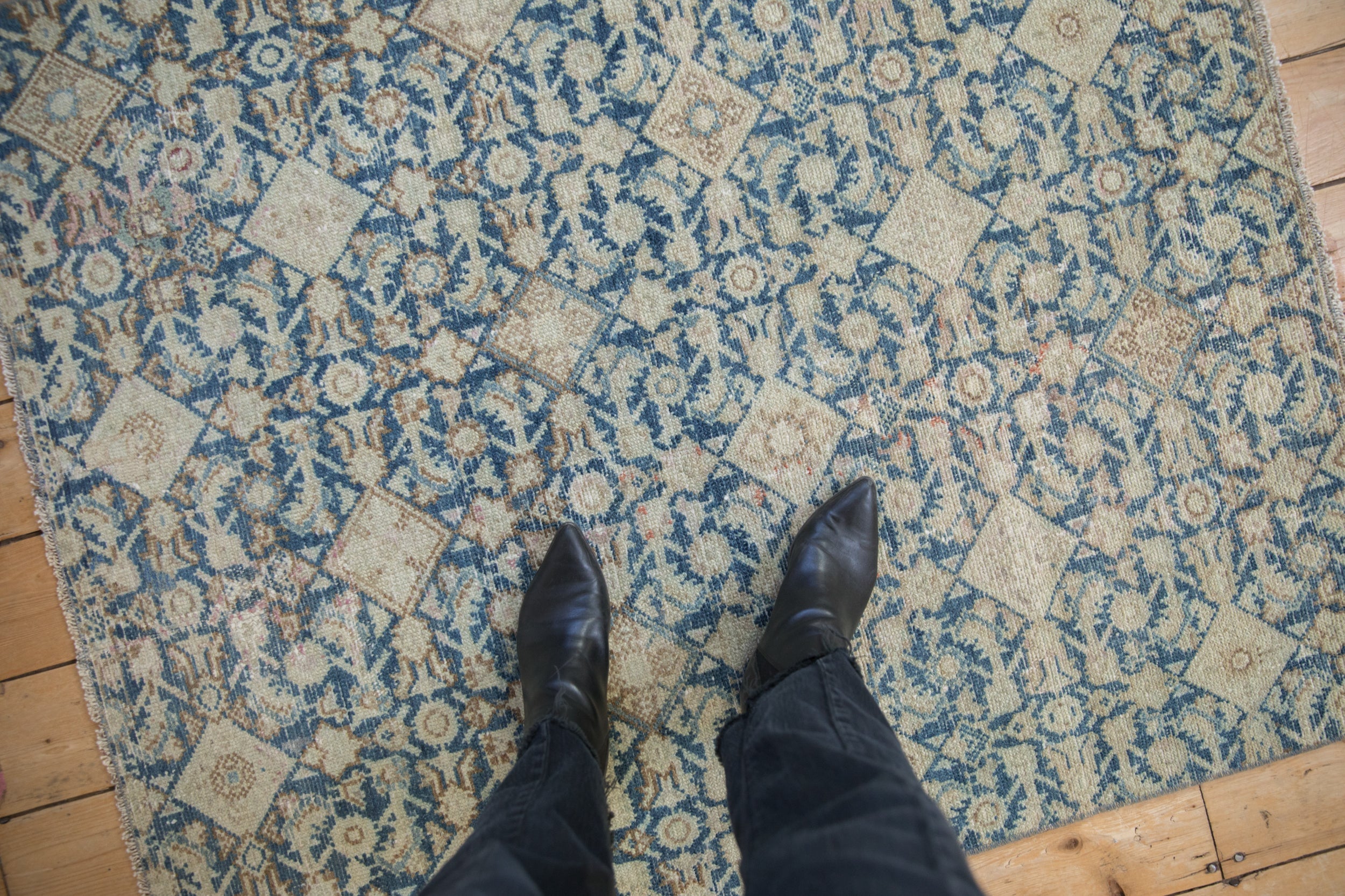 Vintage Distressed Fragment Hamadan Square Rug // ONH Item: ee004803, Image 1