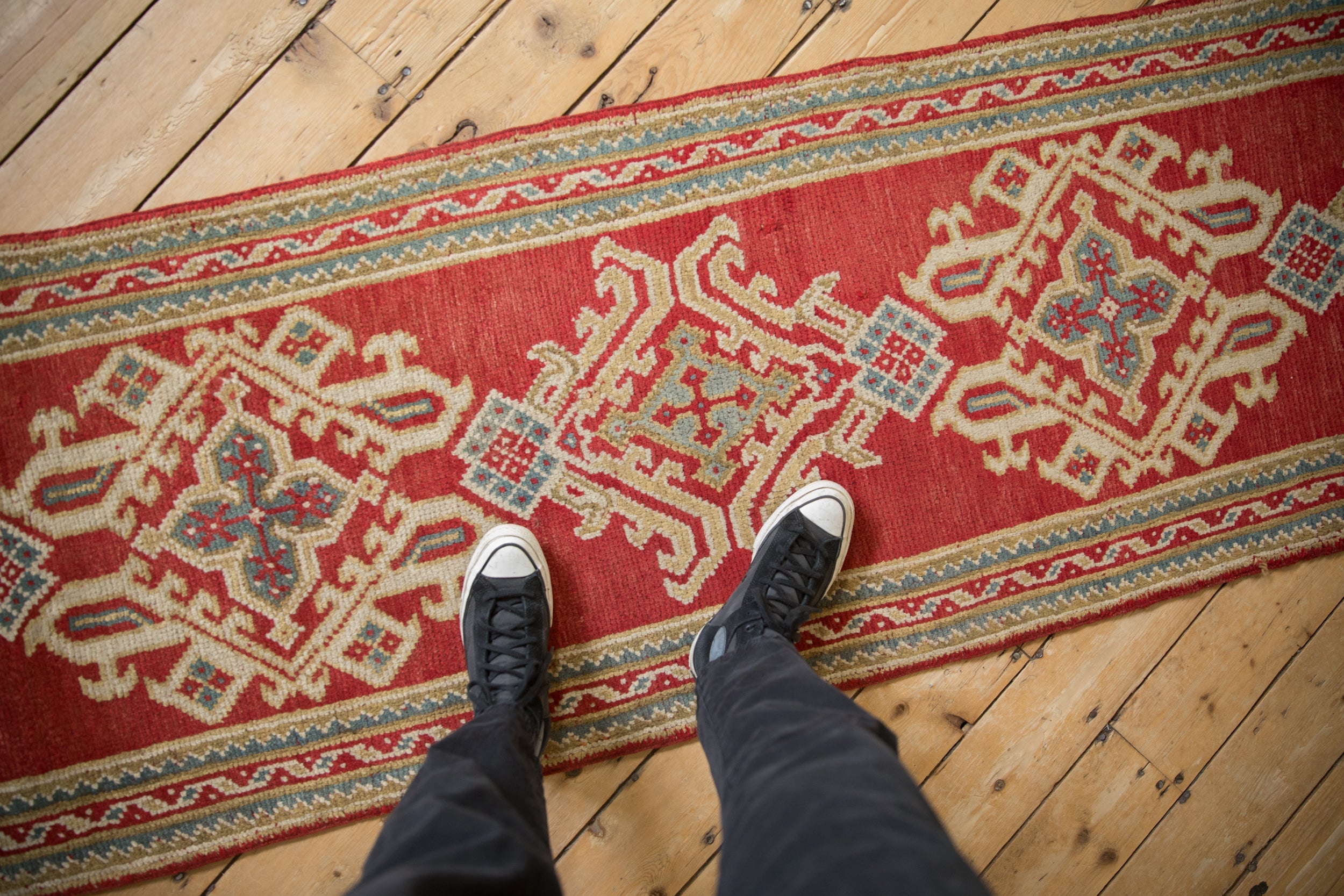 Vintage Oushak Rug Runner // ONH Item: ee004822, Image 1
