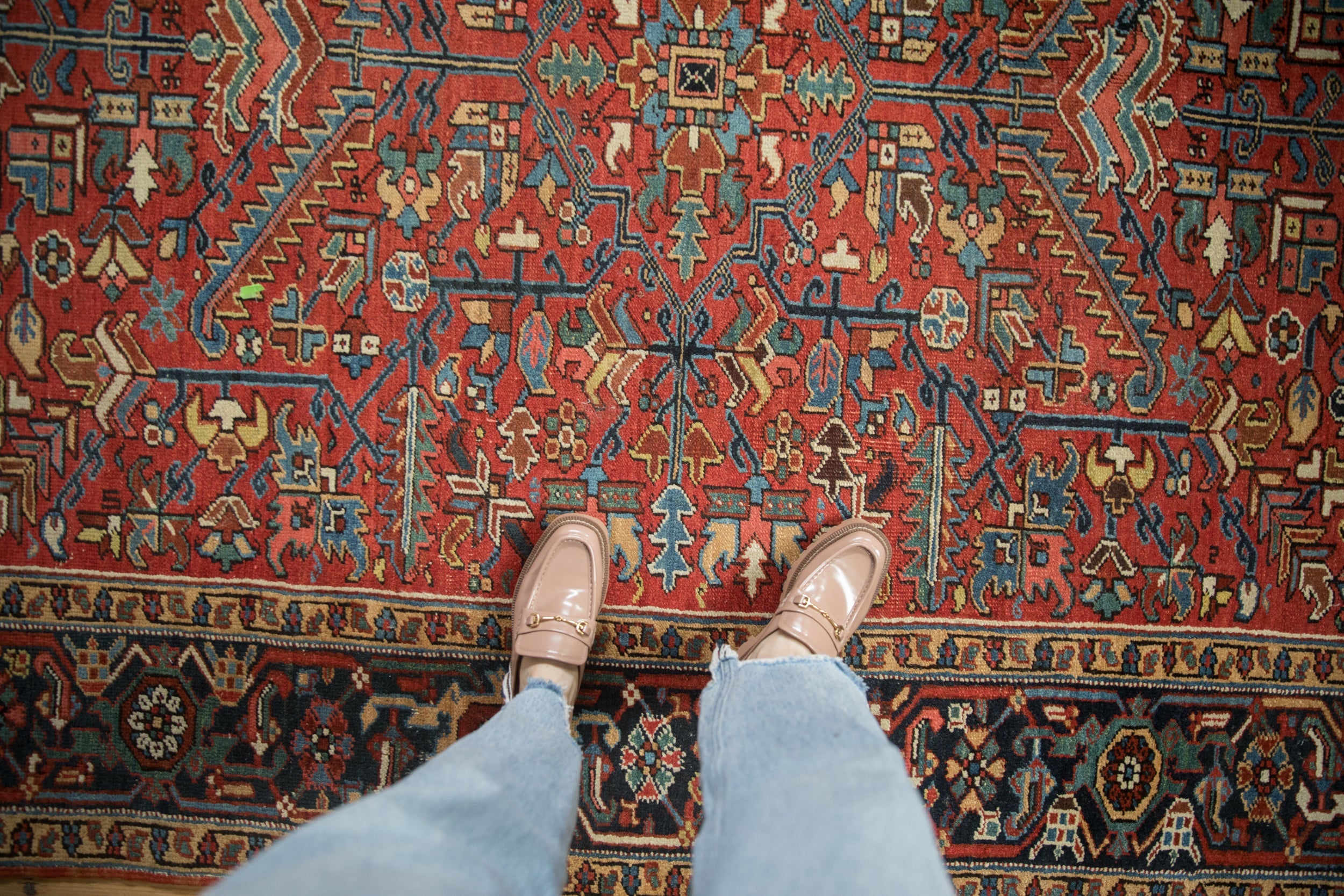 Vintage Heriz Carpet // ONH Item: ee004865, Image 1