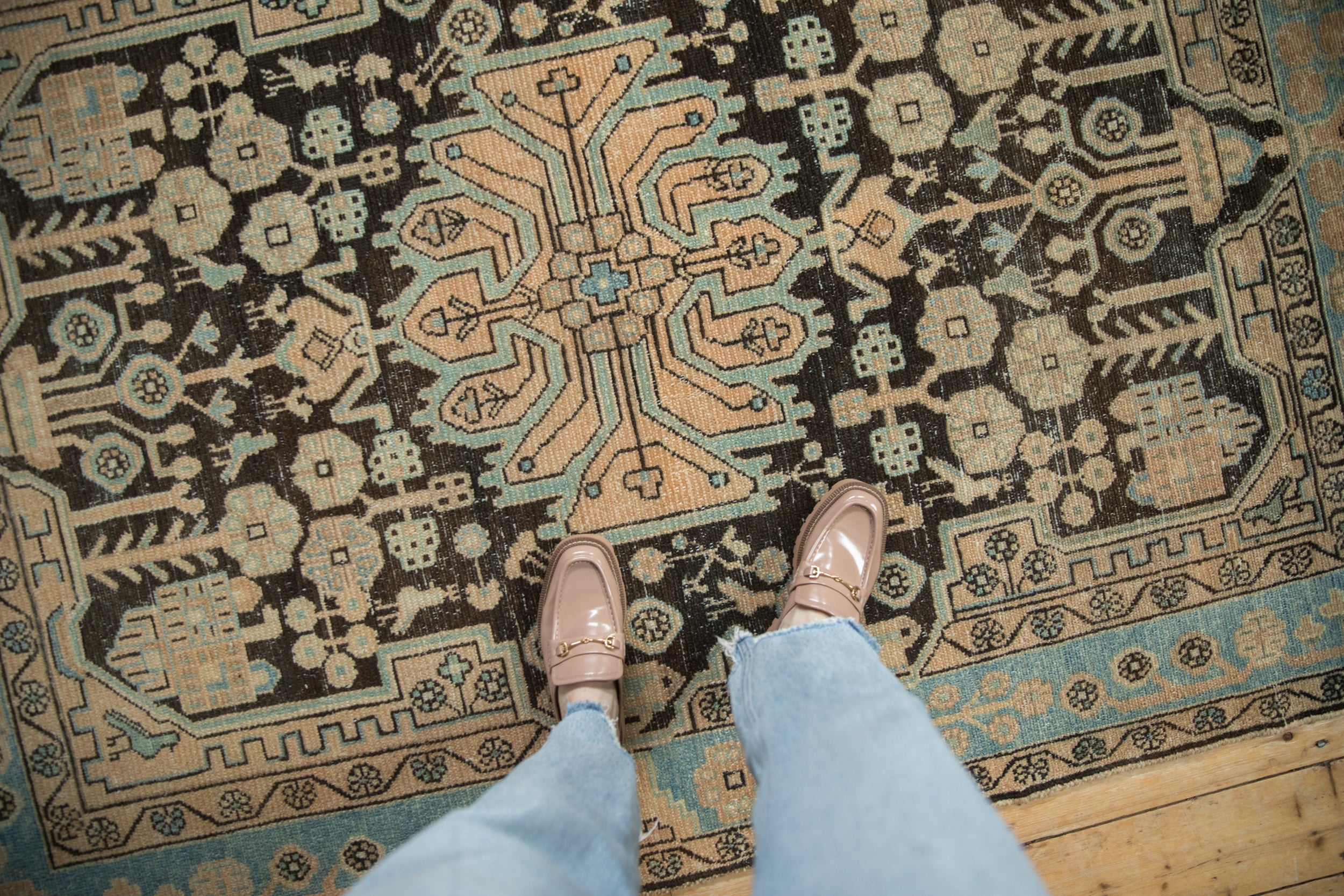 Vintage Distressed Hamadan Rug // ONH Item: ee004868, Image 1