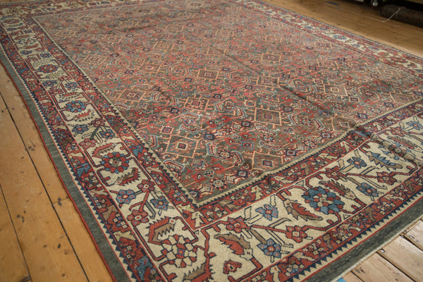 Vintage Distressed Mahal Carpet // ONH Item: ee004872, Image 3
