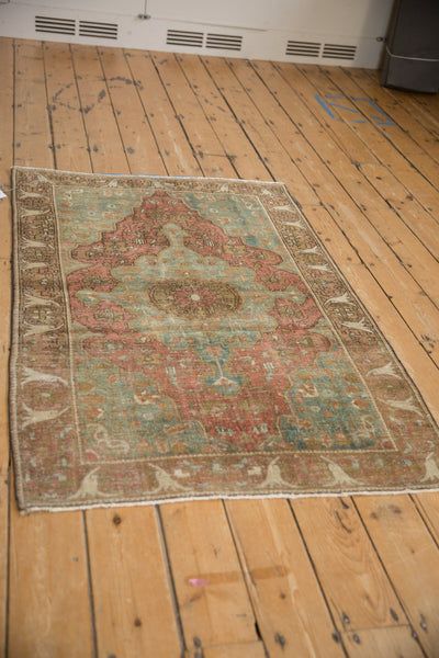 Antique Distressed Farahan Sarouk Rug // ONH Item: ee004892, Image 3