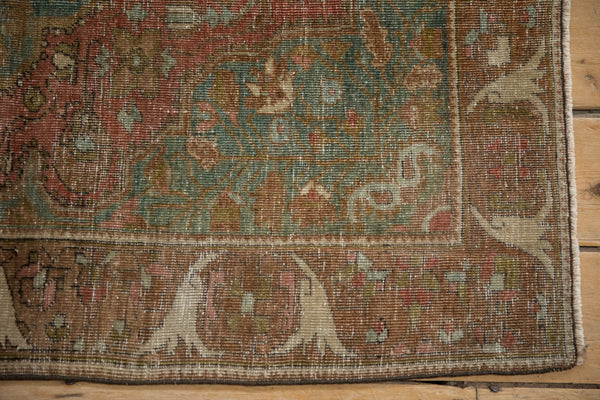 Antique Distressed Farahan Sarouk Rug // ONH Item: ee004892, Image 5