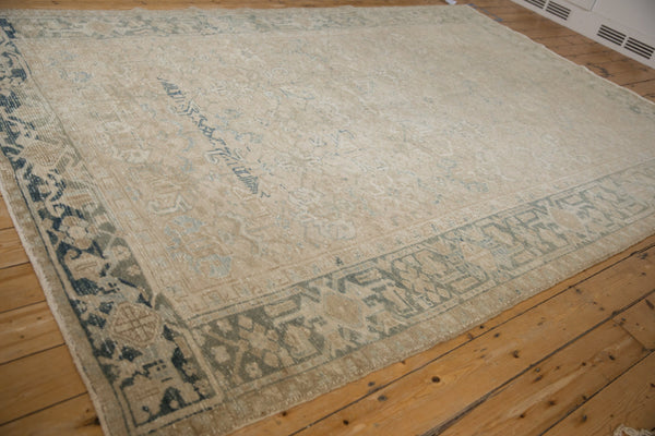 Vintage Distressed Heriz Carpet // ONH Item: ee004919, Image 5