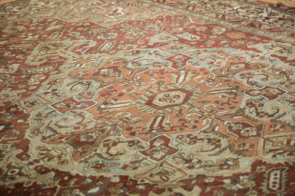 Vintage Distressed Baktiari Carpet // ONH Item: ee004928, Image 9