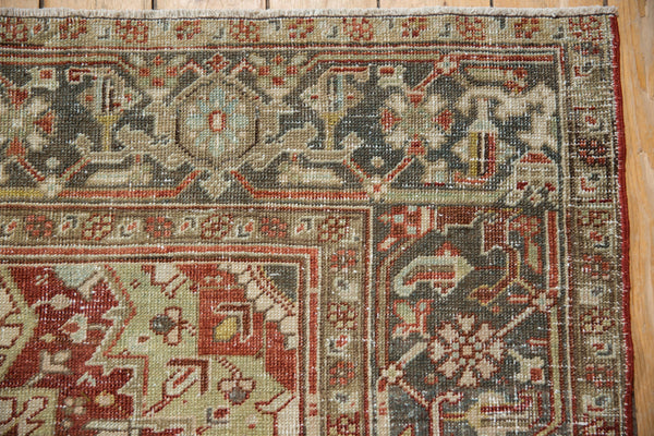 Vintage Distressed Heriz Carpet // ONH Item: ee004932, Image 2