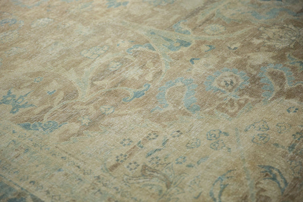 Vintage Distressed Tabriz Carpet // ONH Item: ee004934, Image 4