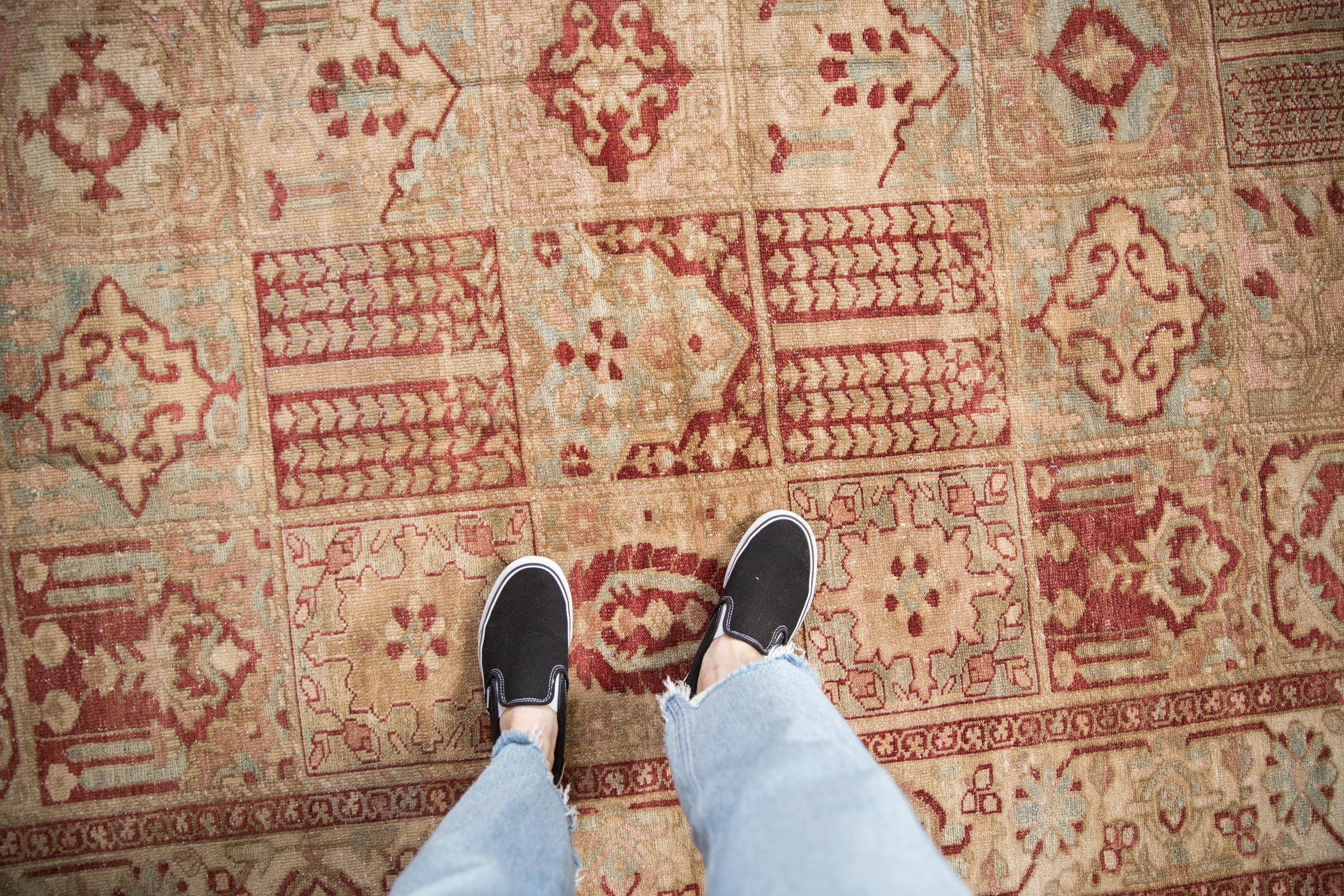 Vintage Distressed Baktiari Carpet // ONH Item: ee004940, Image 1
