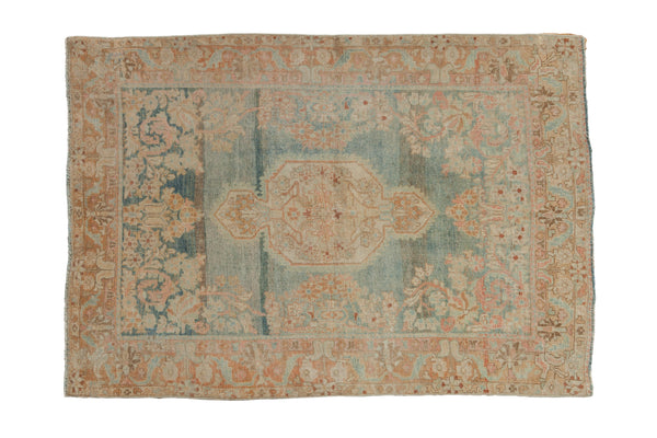 Vintage Distressed Arak Rug // ONH Item: ee004942