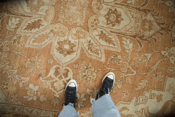 Vintage Distressed Heriz Carpet // ONH Item: ee004959, Image 1