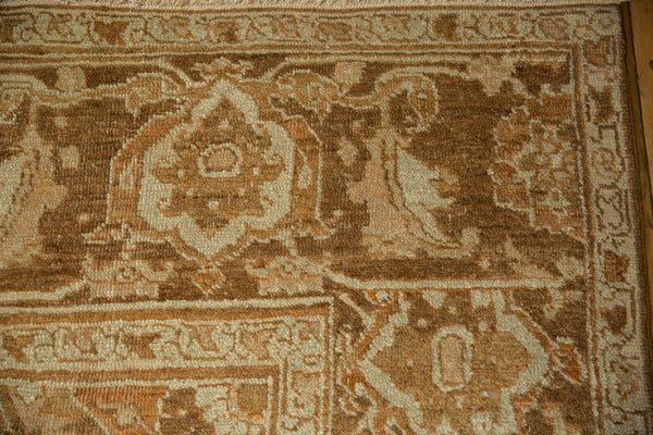 Vintage Distressed Heriz Carpet // ONH Item: ee004959, Image 2