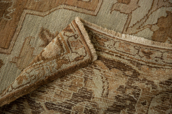 Vintage Distressed Heriz Carpet // ONH Item: ee004959, Image 11
