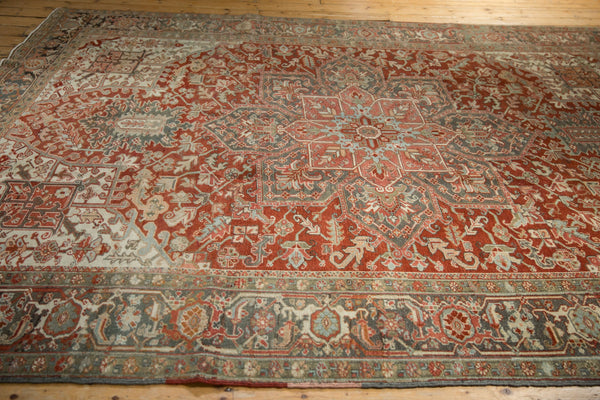Vintage Distressed Heriz Carpet // ONH Item: ee004960, Image 10