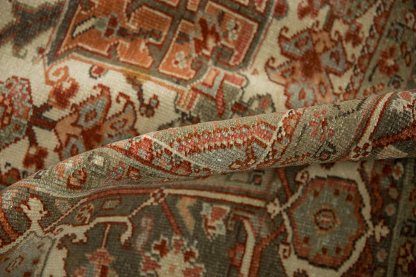 Vintage Distressed Heriz Carpet // ONH Item: ee004960, Image 14