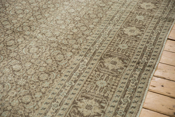 Vintage Distressed Tabriz Carpet // ONH Item: ee004988, Image 4