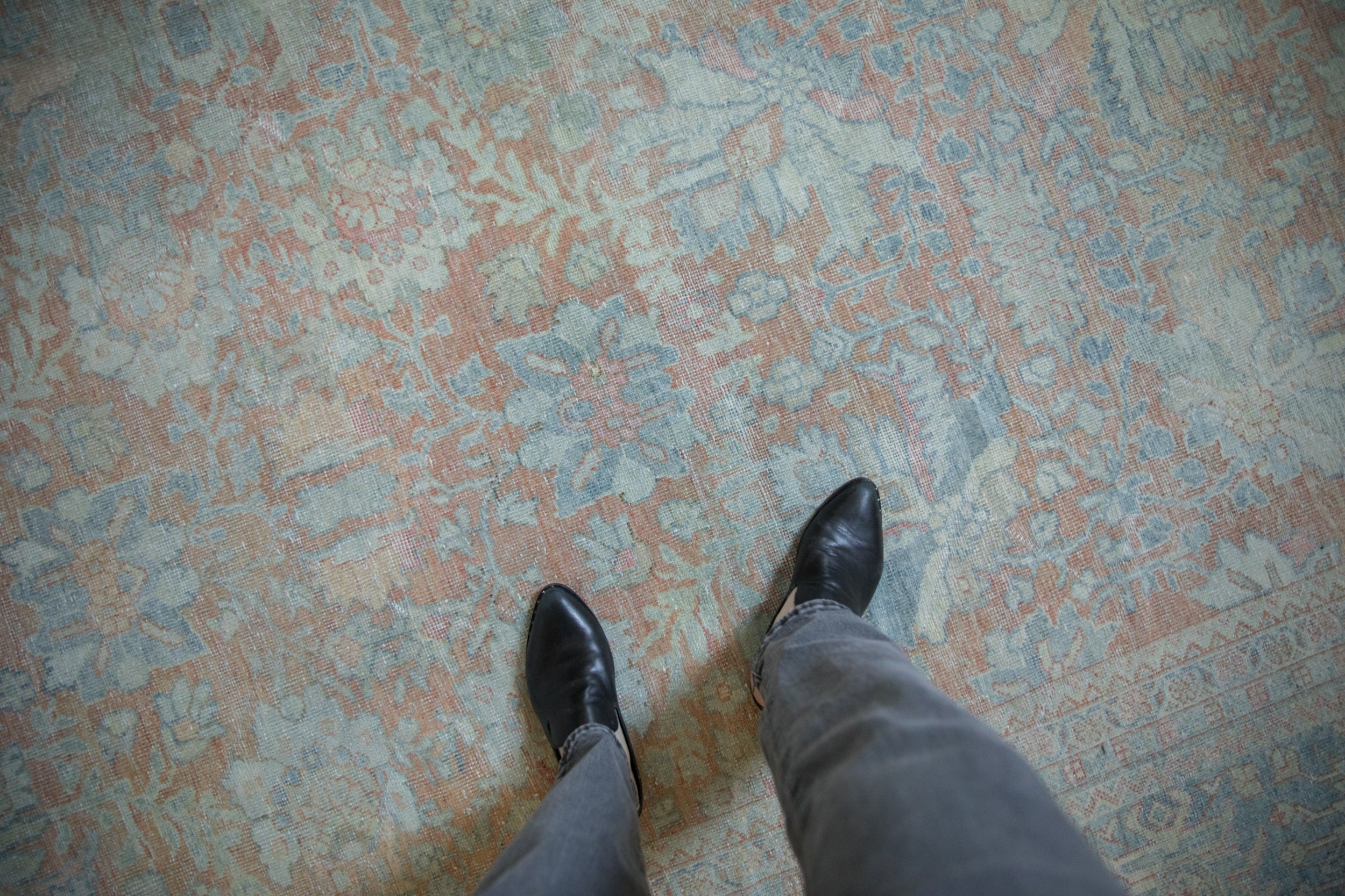 RESERVED 10.5x14 Vintage Distressed Mahal Carpet