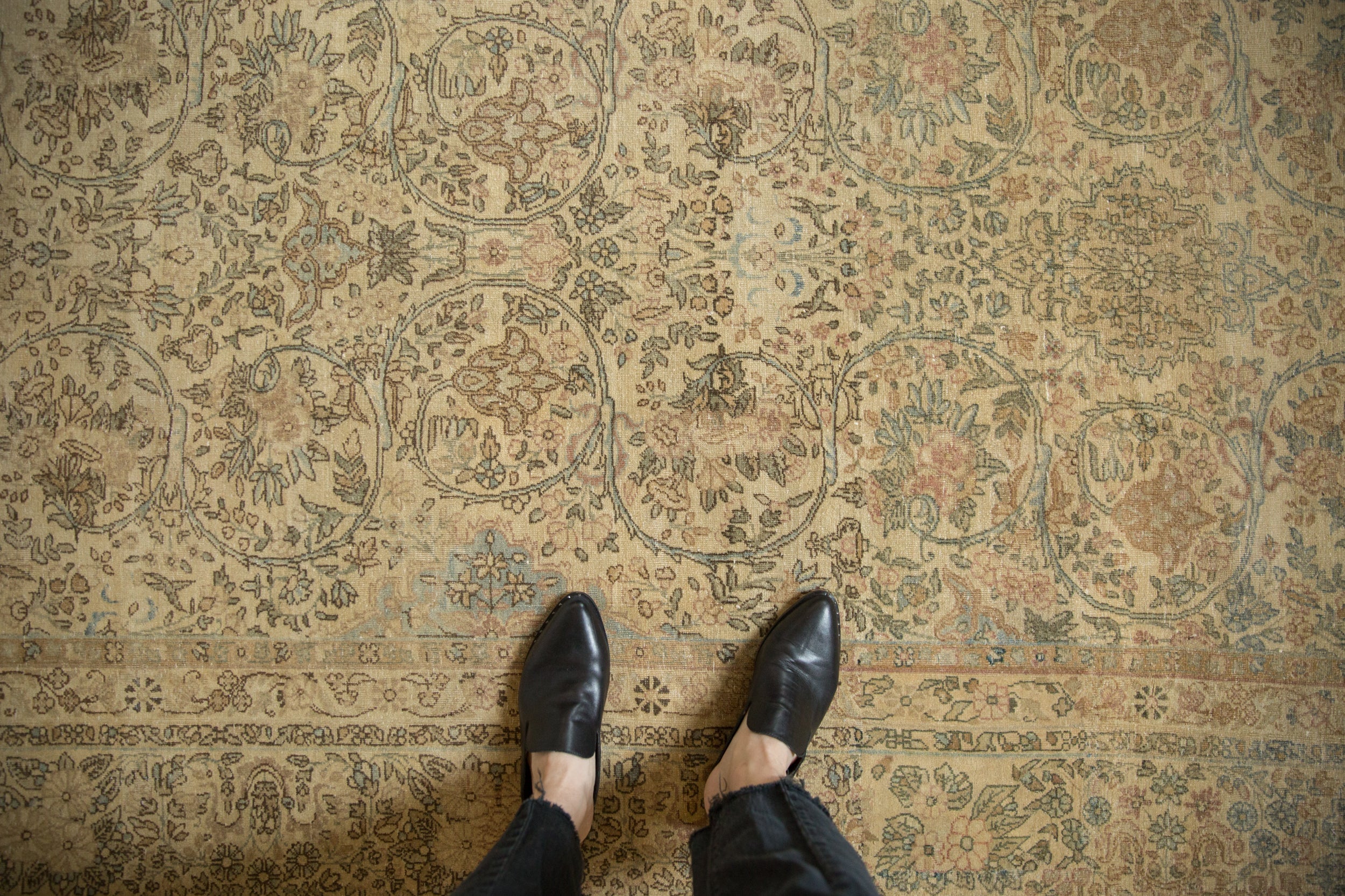 Vintage Distressed Kerman Carpet // ONH Item: ee005000, Image 1