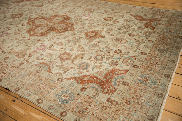 Vintage Distressed Tabriz Carpet // ONH Item: ee005010, Image 3