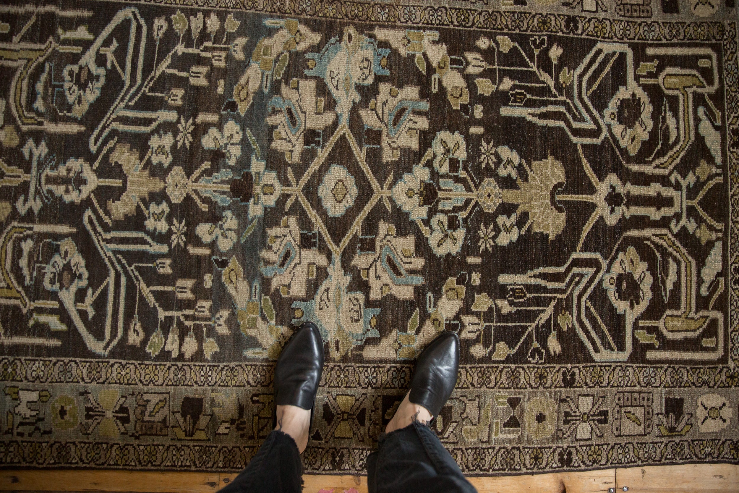 Vintage Distressed Mehriban Rug // ONH Item: ee005016, Image 1