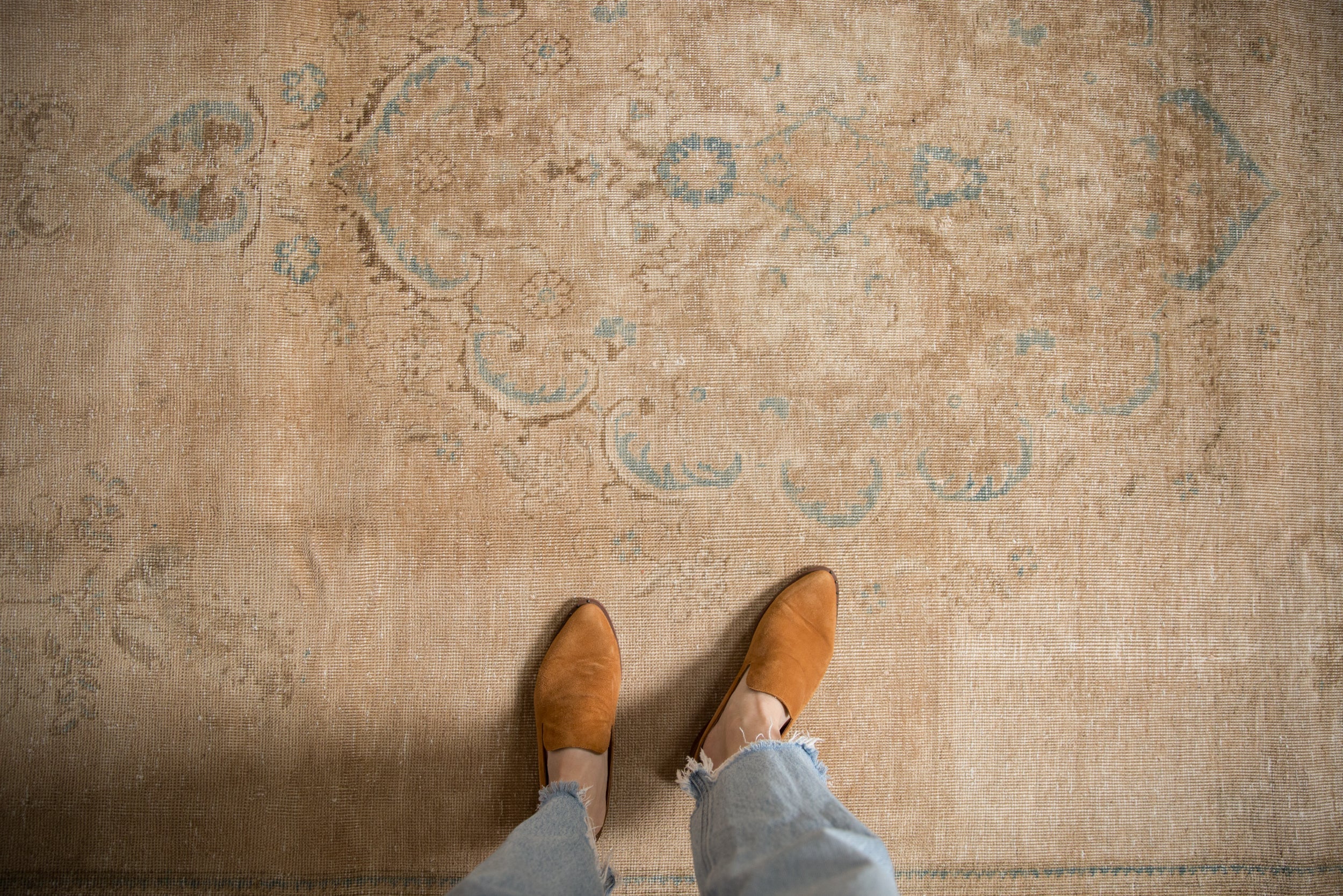 Vintage Distressed Tabriz Carpet // ONH Item: ee005035, Image 1