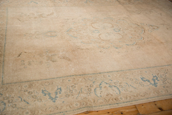 Vintage Distressed Tabriz Carpet // ONH Item: ee005035, Image 5