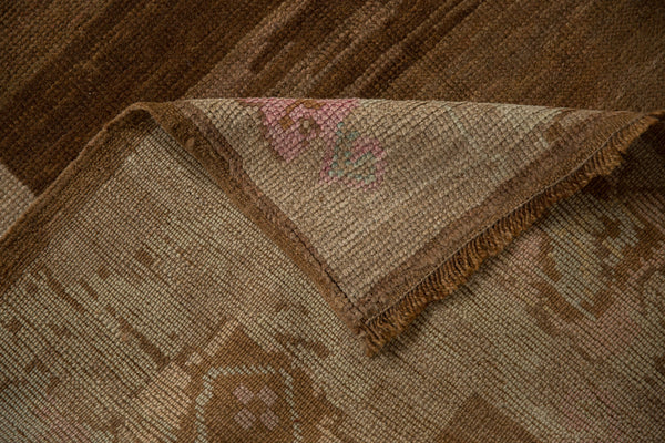 Vintage Distressed Oushak Carpet // ONH Item: ee005038, Image 11