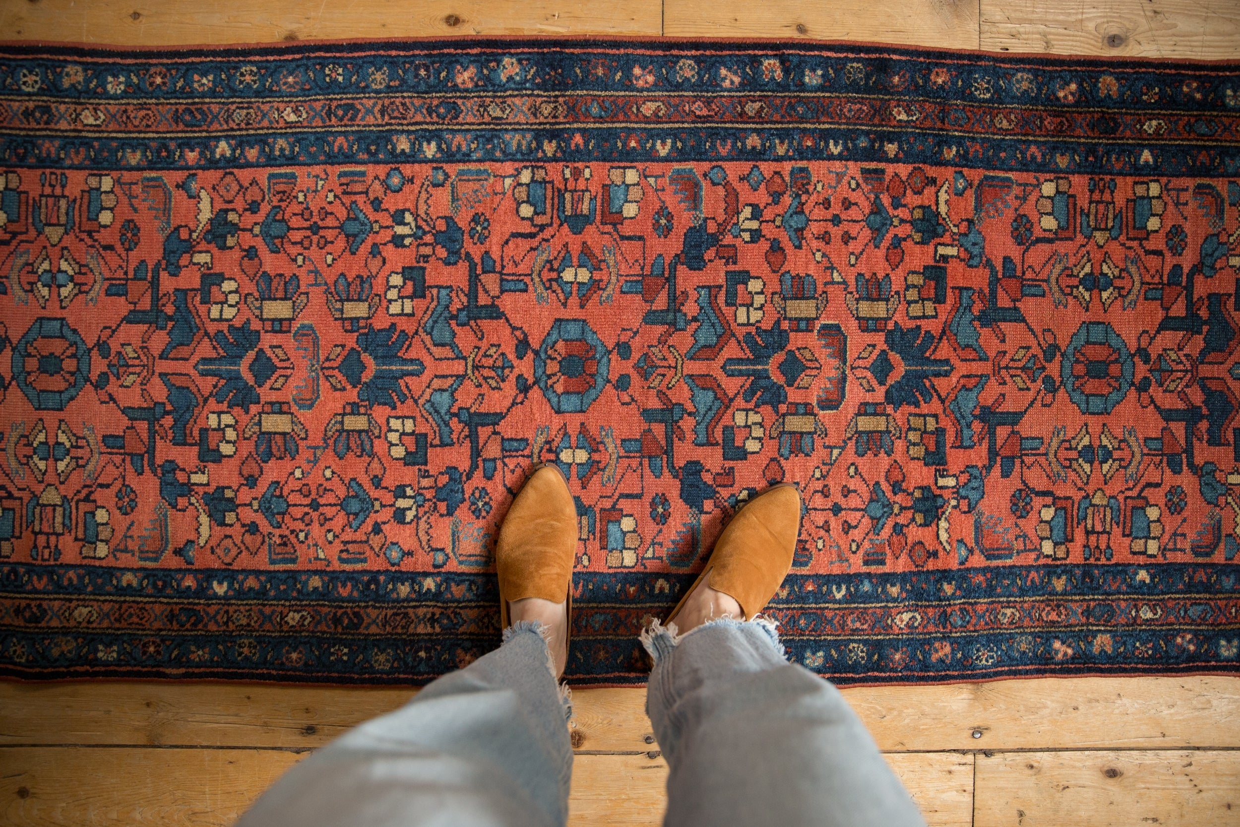 Vintage Mehrivan Rug Runner // ONH Item: ee005048, Image 1