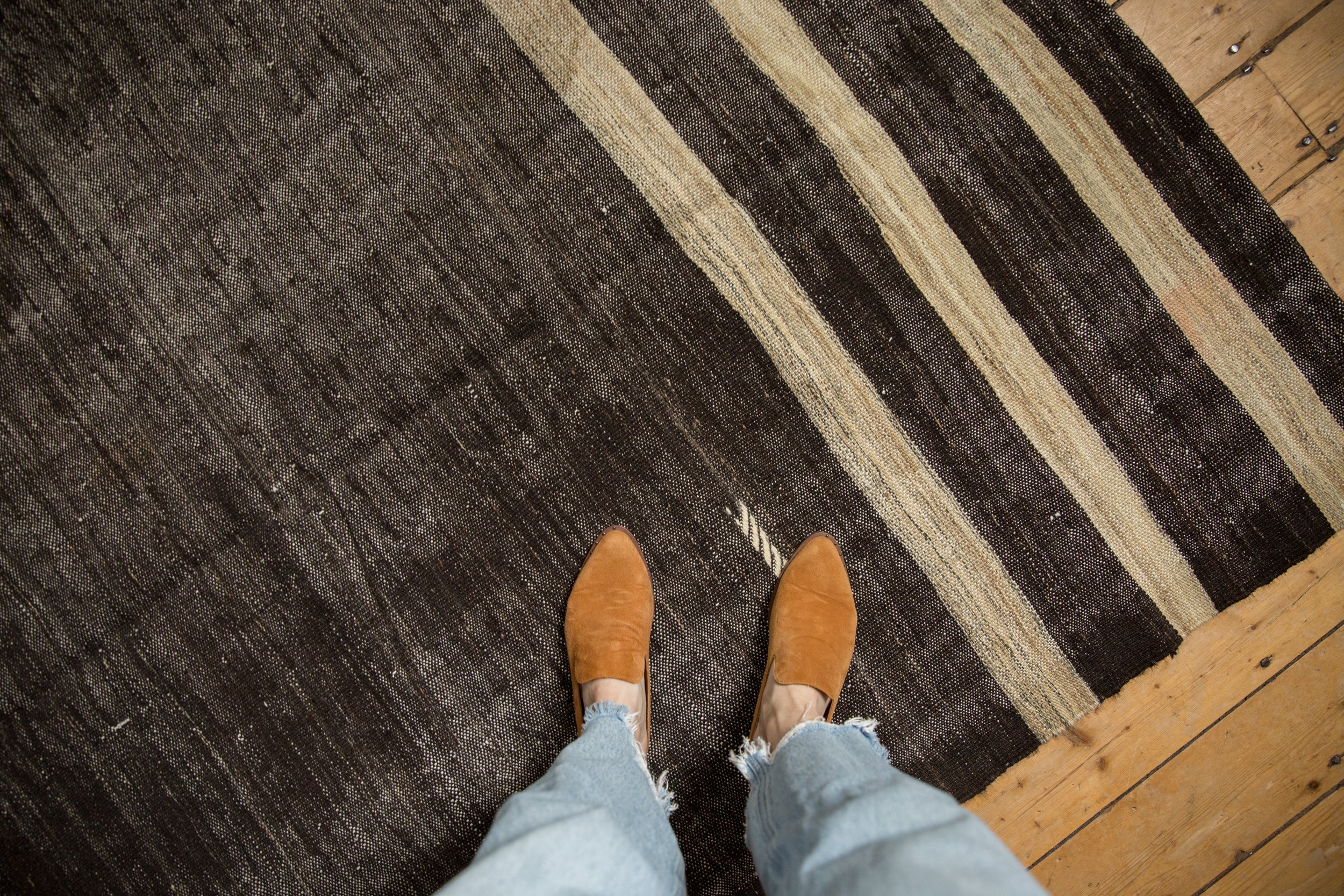 Vintage Turkish Kilim Carpet // ONH Item: ee005059, Image 1