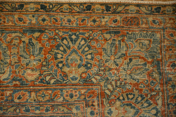 Vintage Distressed Sarouk Carpet // ONH Item: ee005062, Image 4