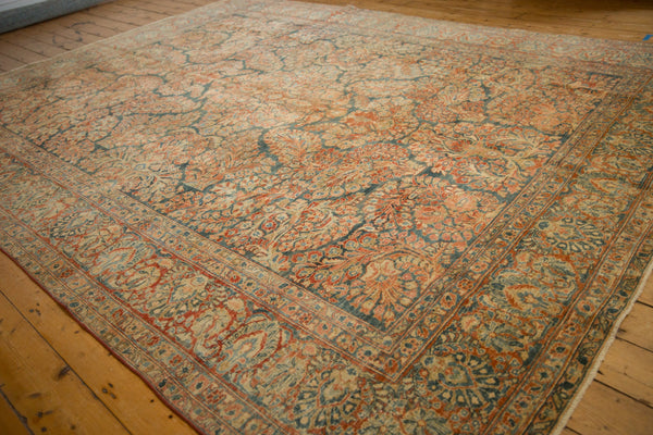 Vintage Distressed Sarouk Carpet // ONH Item: ee005062, Image 5