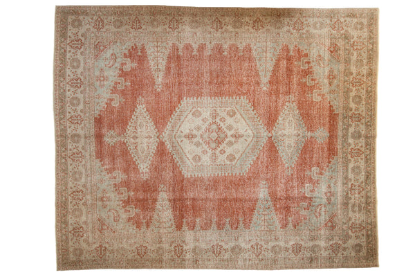 Vintage Distressed Veece Carpet // ONH Item: ee005066
