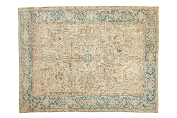 Vintage Distressed Heriz Carpet // ONH Item: ee005070