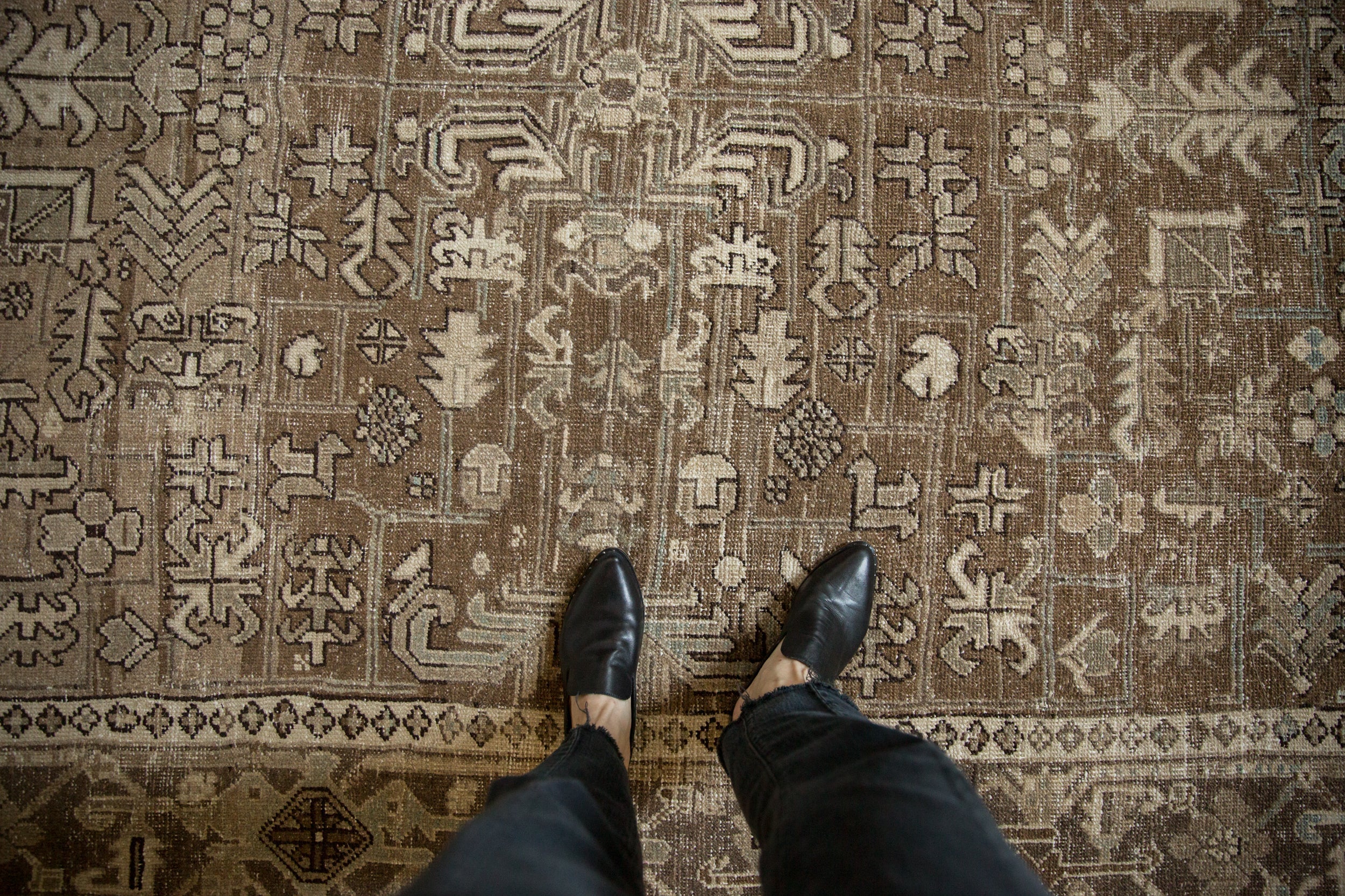 Vintage Distressed Mehrivan Carpet // ONH Item: ee005081, Image 1
