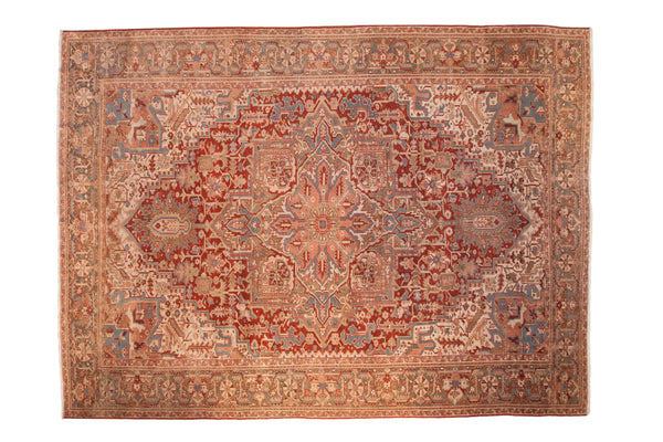 Vintage Distressed Heriz Carpet // ONH Item: ee005085