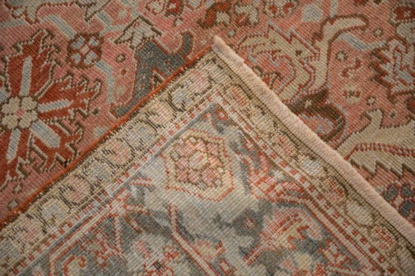 Vintage Distressed Heriz Carpet // ONH Item: ee005087, Image 10