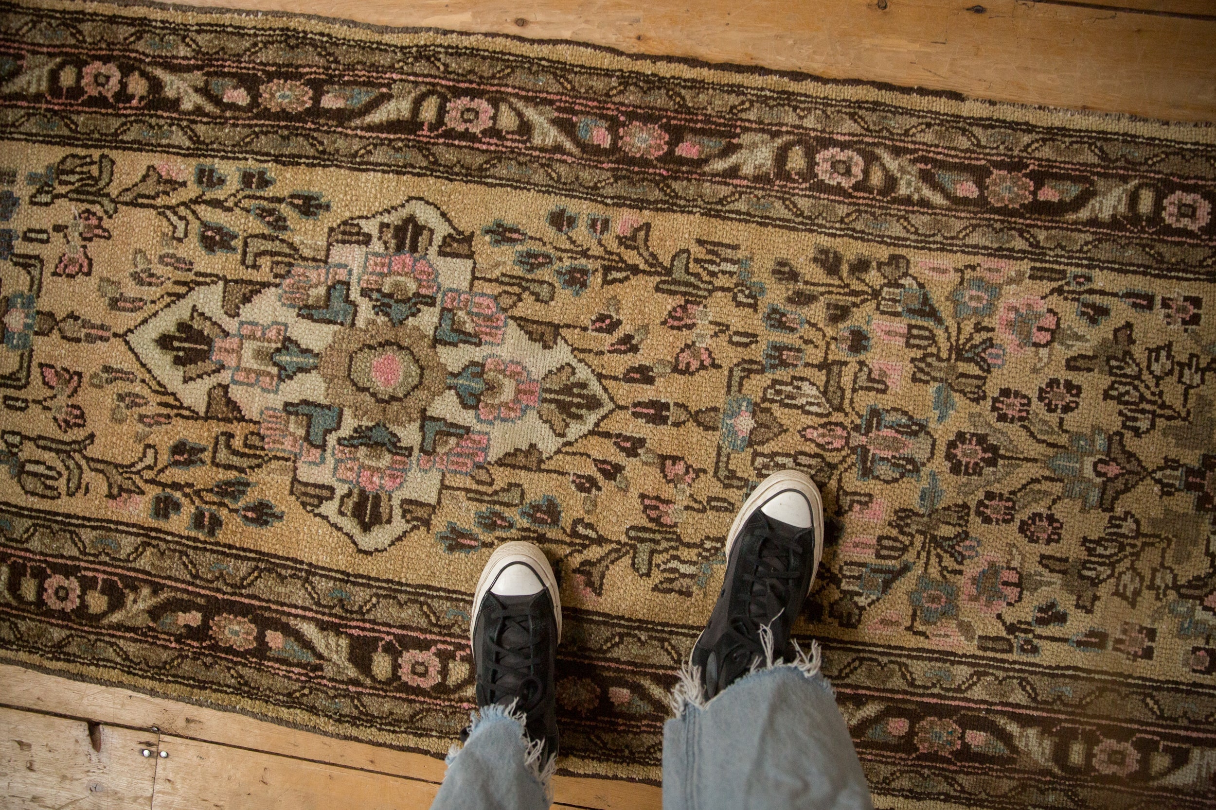 Vintage Distressed Bibikabad Rug Runner // ONH Item: ee005096, Image 1