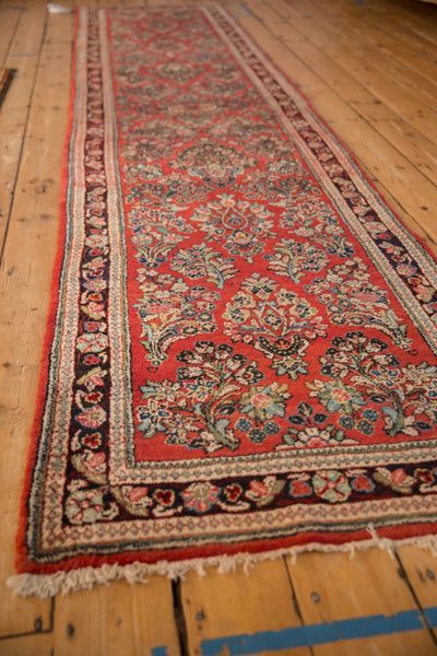 Vintage Sarouk Rug Runner // ONH Item: ee005097, Image 3