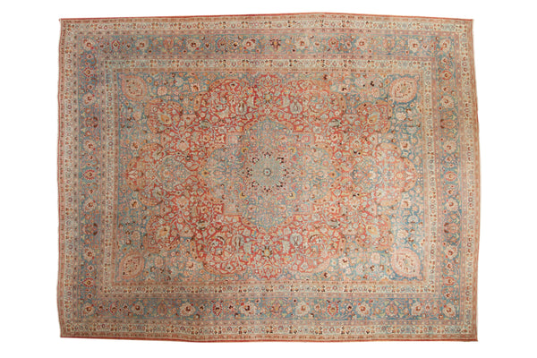 Vintage Distressed Meshed Carpet // ONH Item: ee005104