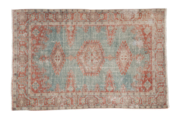 Vintage Distressed Veece Rug // ONH Item: ee005138