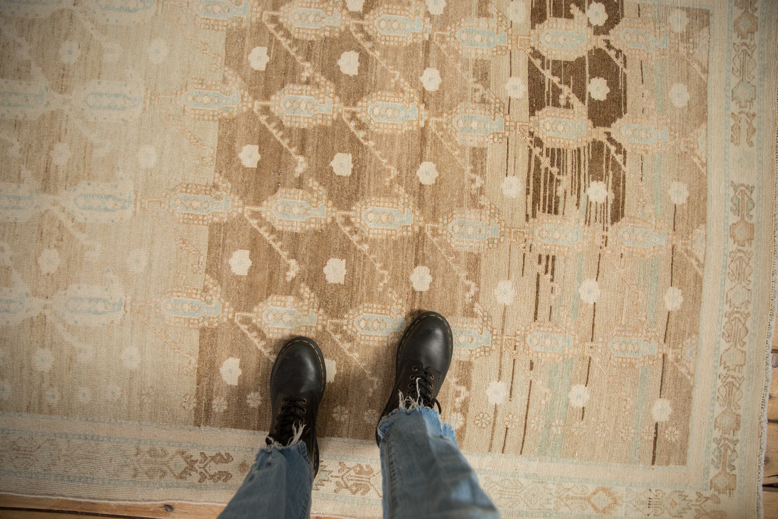 Vintage Distressed Hamadan Rug // ONH Item: ee005143, Image 1