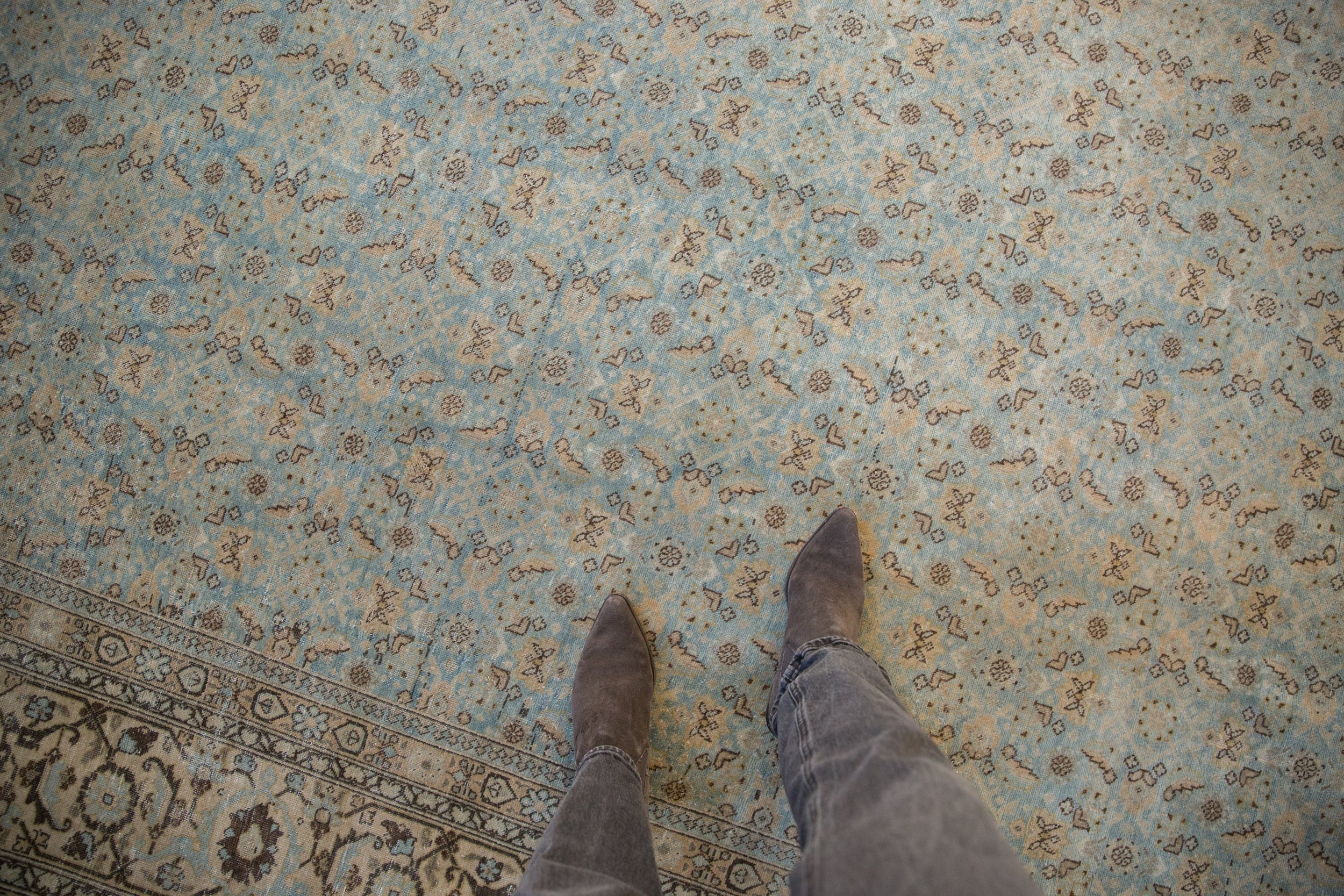 Vintage Distressed Tabriz Carpet // ONH Item: ee005147, Image 1
