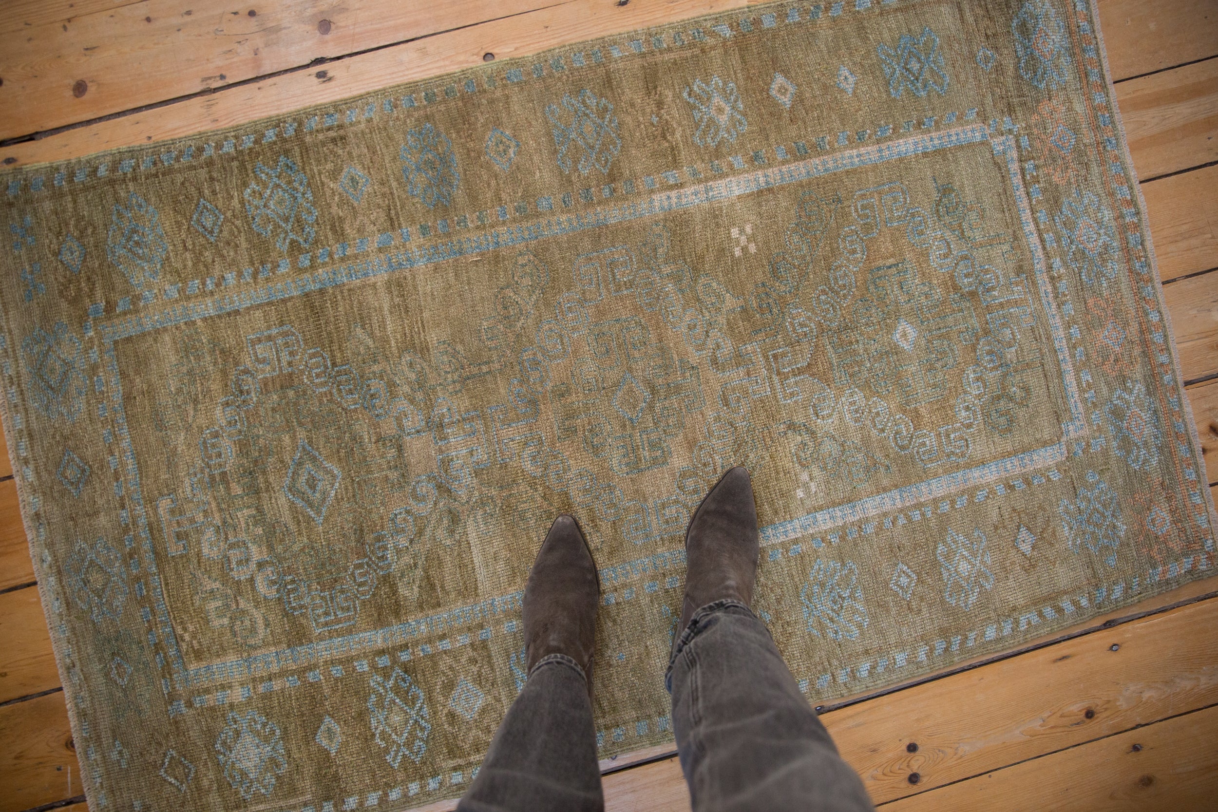 Vintage Distressed Belouch Rug // ONH Item: ee005155, Image 1