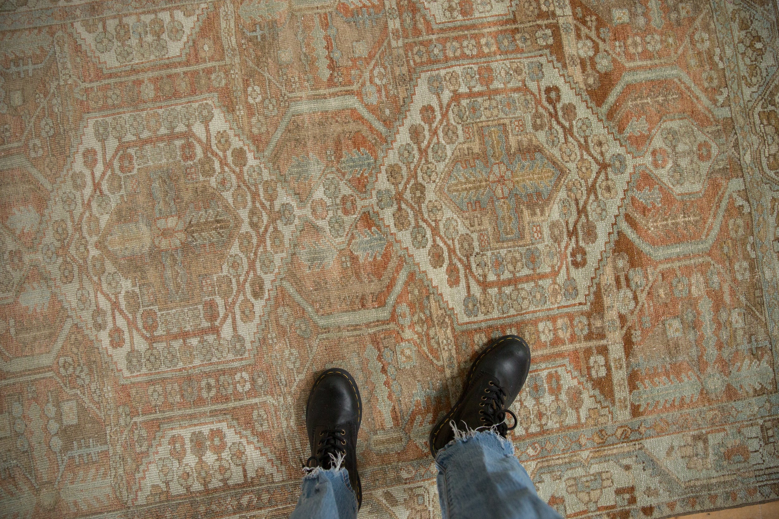 Vintage Distressed Malayer Rug // ONH Item: ee005162, Image 1