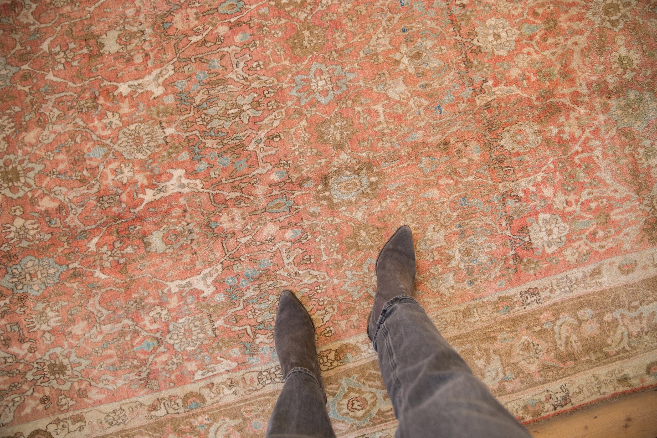 Vintage Distressed Bijar Carpet // ONH Item: ee005165, Image 1