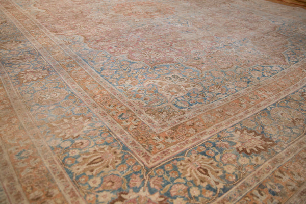 Vintage Distressed Meshed Carpet // ONH Item: ee005166, Image 2